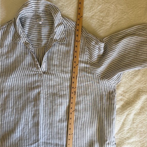 Sigrid Olsen 100% linen White Shirt with Blue Pinstripes - Picture 9 of 9